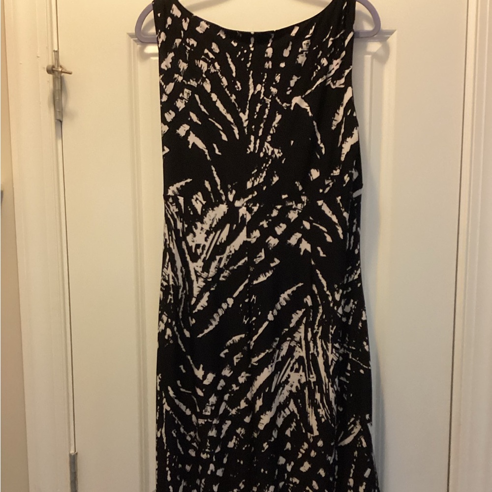 Lauren Ralph Lauren Black and White dress to knees